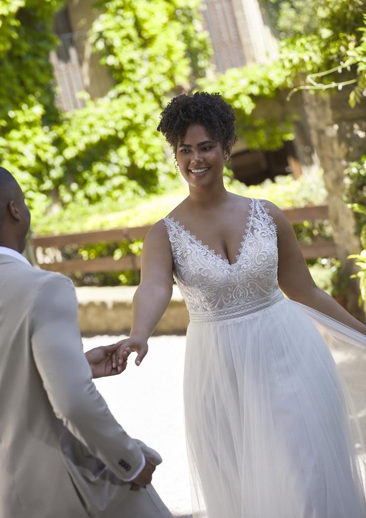 Pronovias Chikondi