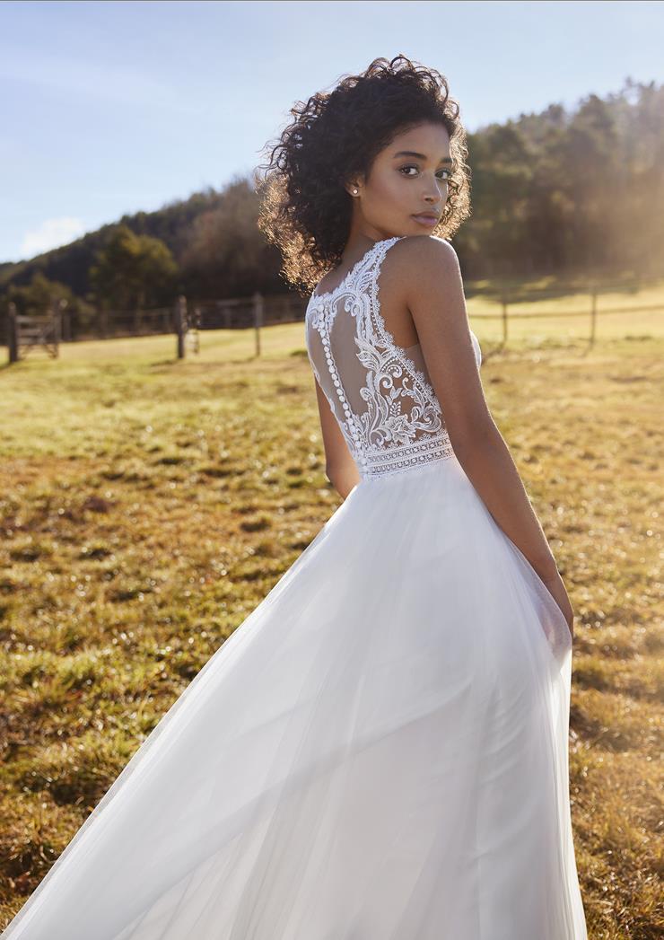 Pronovias Chikondi