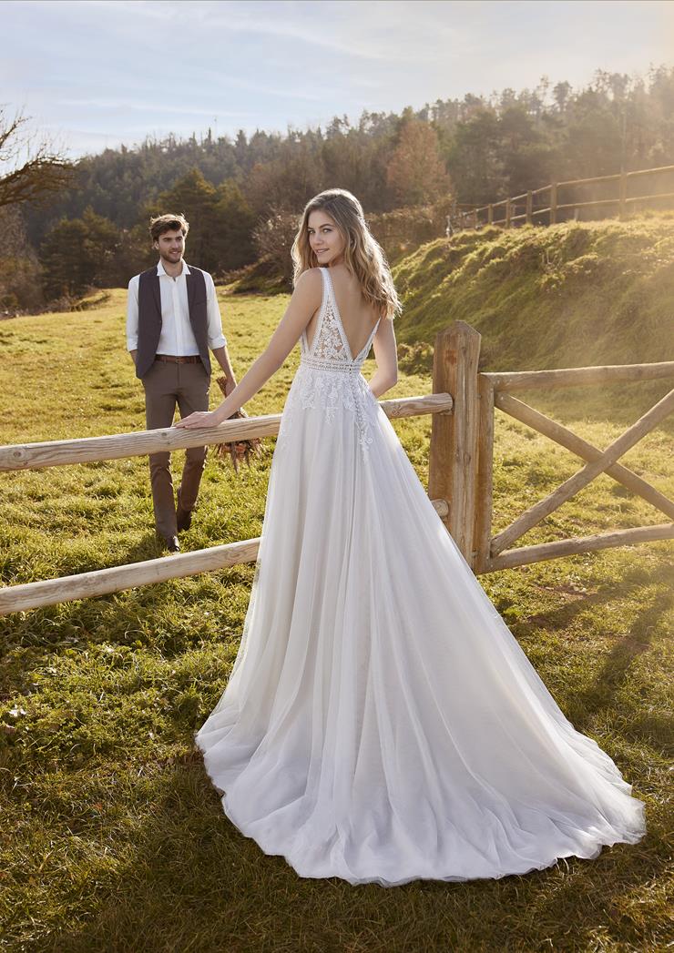 Pronovias Dia