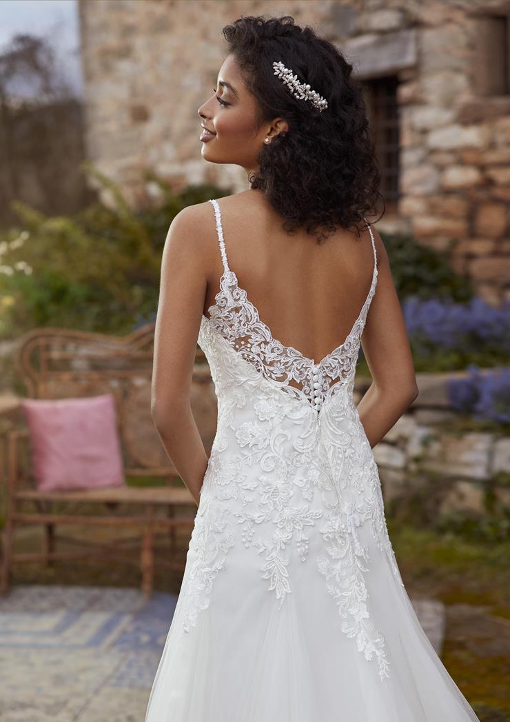 Pronovias Dinanga