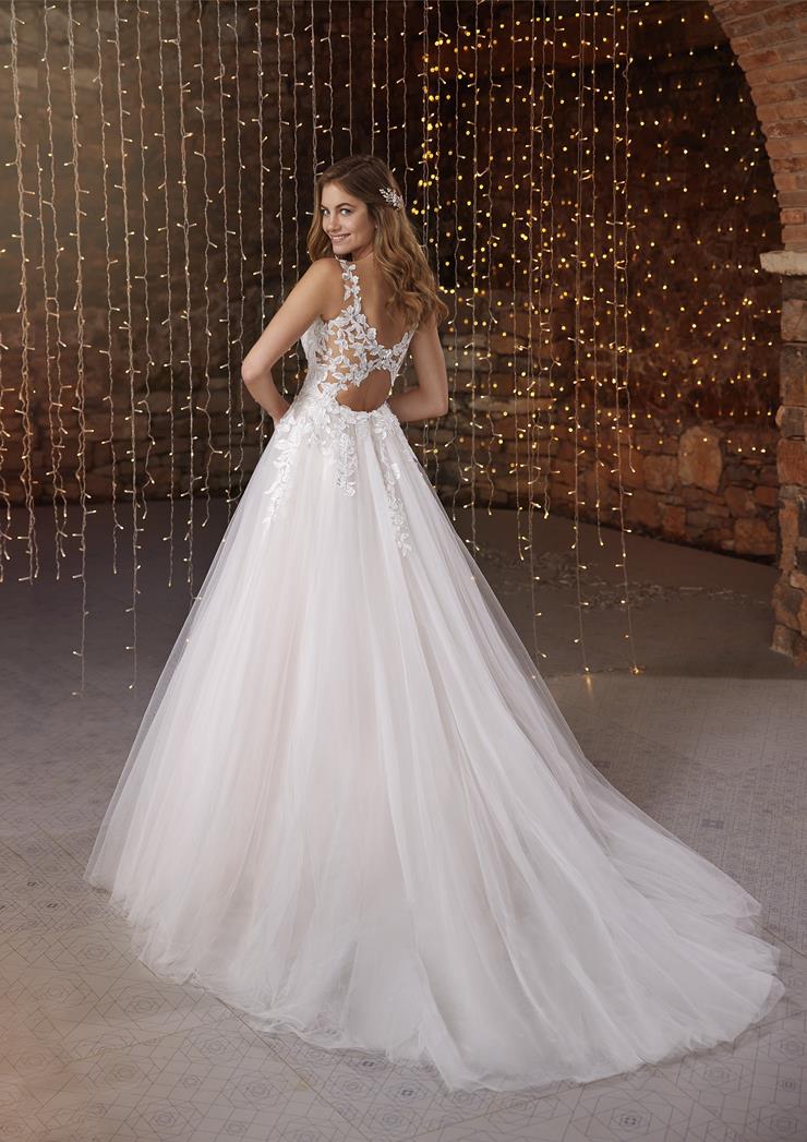 Pronovias Fitiavana