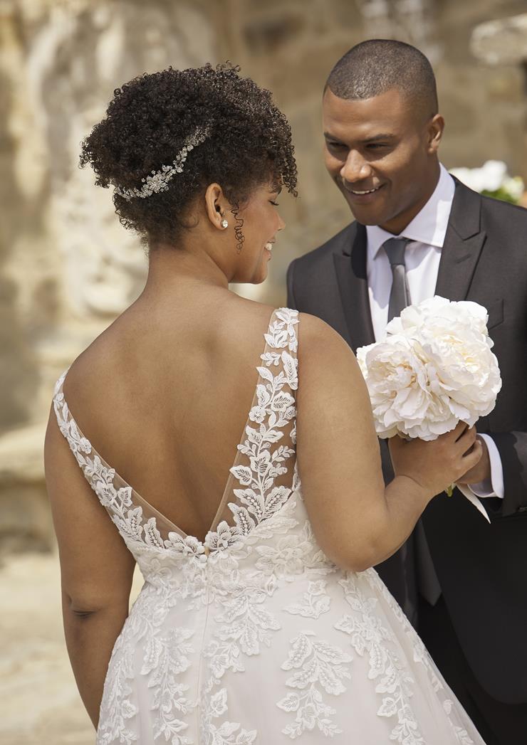 Pronovias Hubun