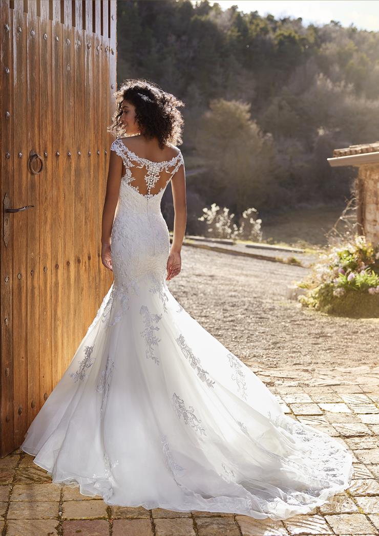 Pronovias Kasih