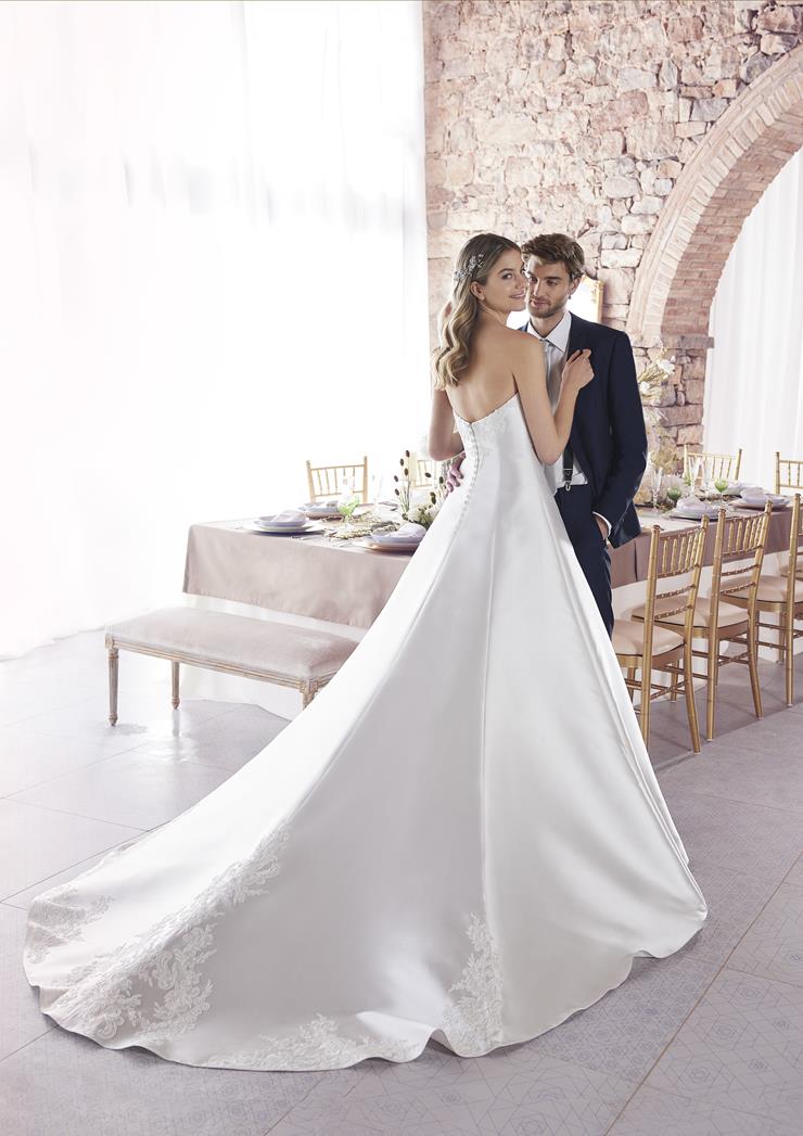 Pronovias Katresnan