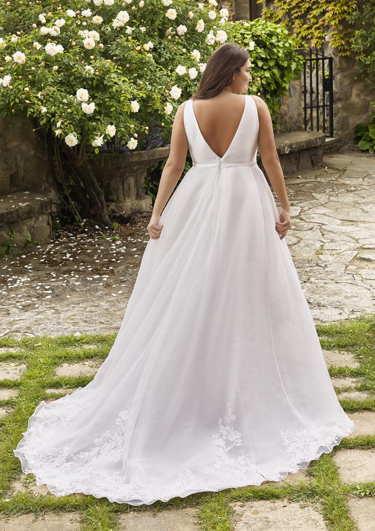 Pronovias Khair