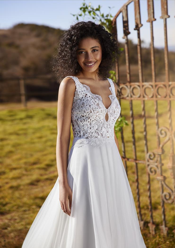 Pronovias Salang