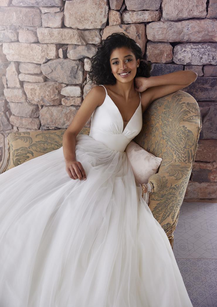 Pronovias Upendo