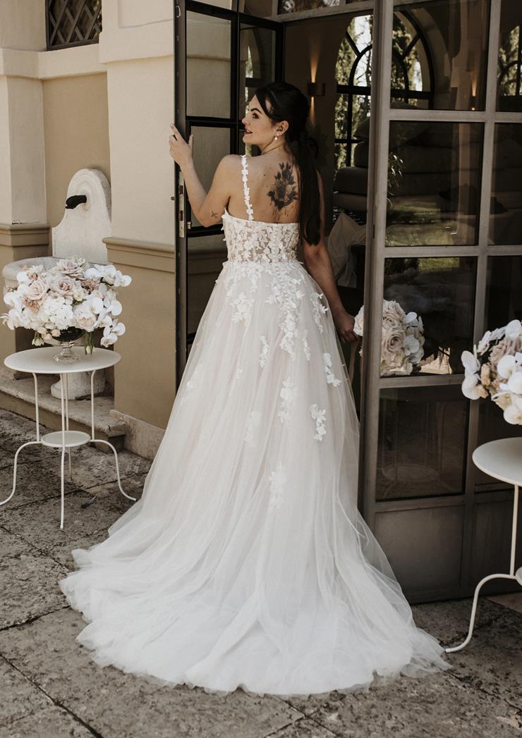 Pronovias FABULOUSNESS