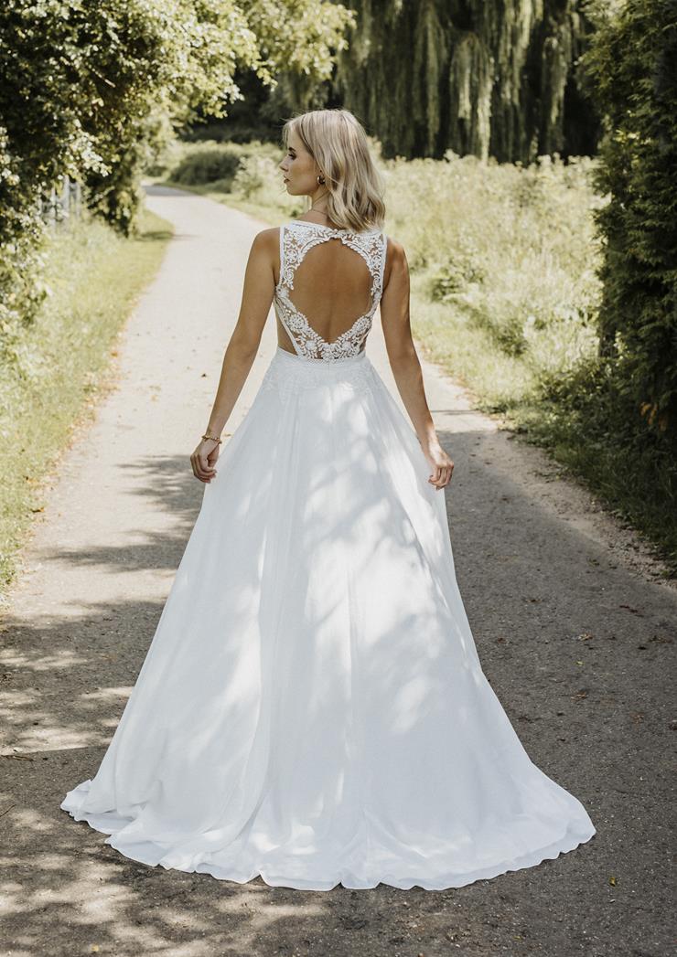 Pronovias SERENITY