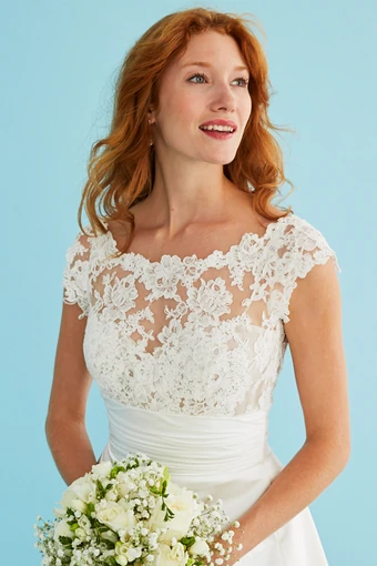 Lea-Ann Belter Style #Clio #2 vertical thumbnail