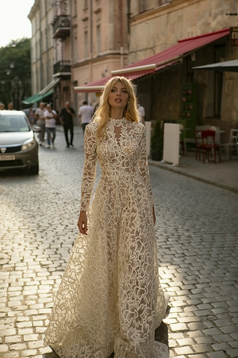 Oksana Mukha Gweenett #5 vertical thumbnail