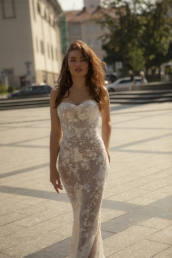Oksana Mukha Iness #3 vertical thumbnail
