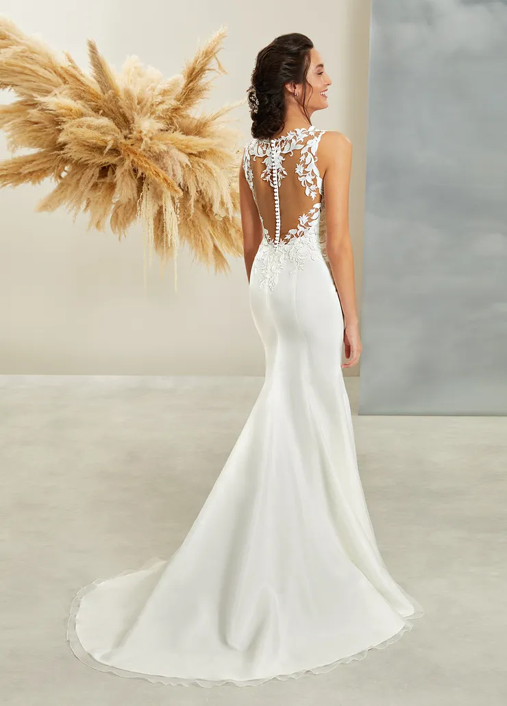 Demetrios Style #L1029 #1 vertical picture
