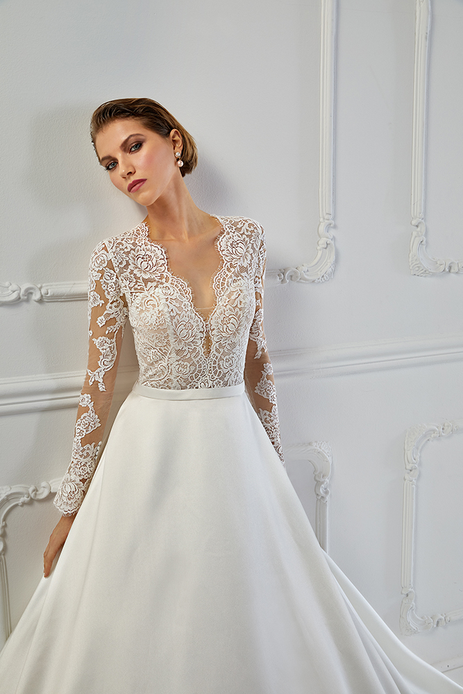 Demetrios Style #8089 #1 vertical picture