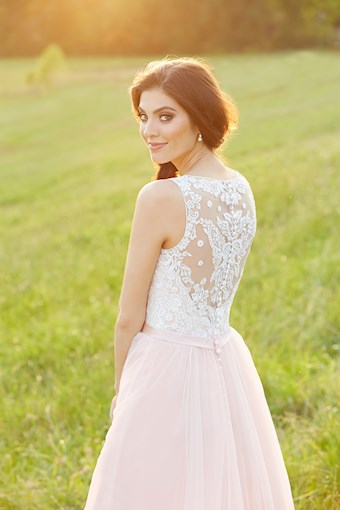 Allure Romance 2716