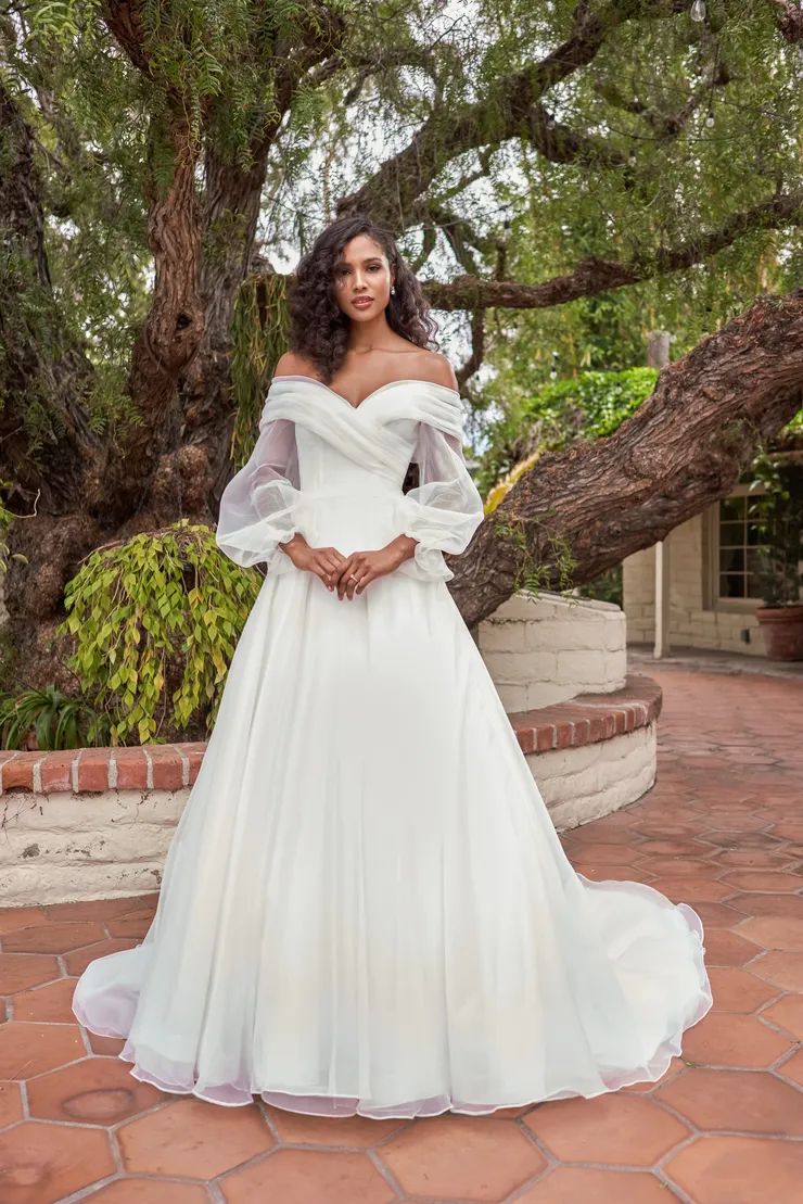 Jasmine - T242020 | Love Birds Bridal Boutique