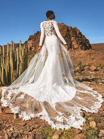 Pronovias Dazu #2 vertical thumbnail