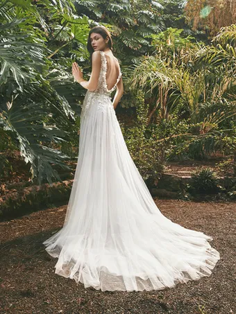 Pronovias Lenkois #2 vertical thumbnail