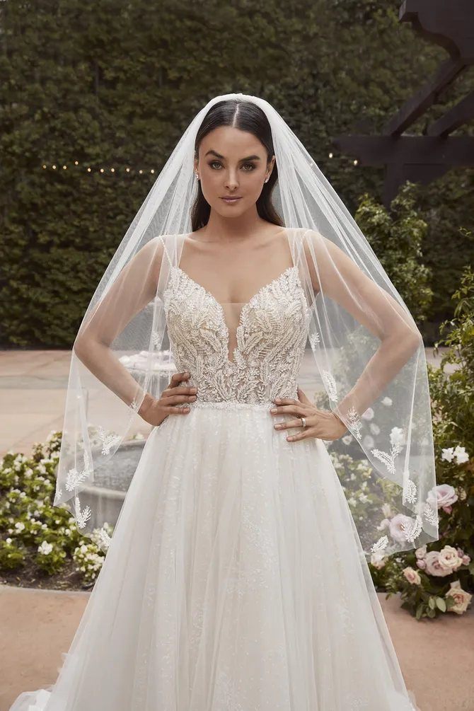 2462v_carrie-veil_front.670.webp