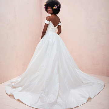 Lazaro 22158
