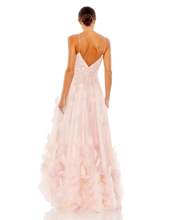 Mac Duggal #4 default backface vertical thumbnail