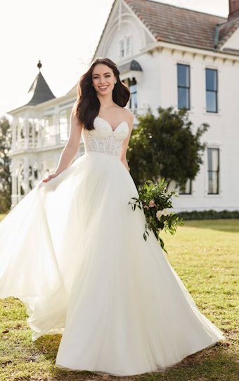 Martina Liana CIRCESAWYER