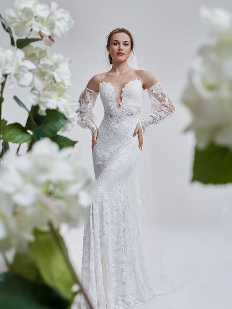 Olvi's - V7028 Veil | The Gown Gallery