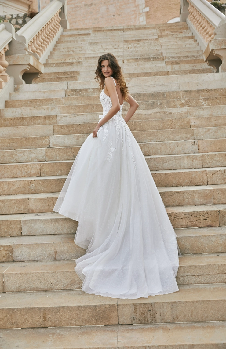 Victoria Jane Style #18601 #2 vertical picture