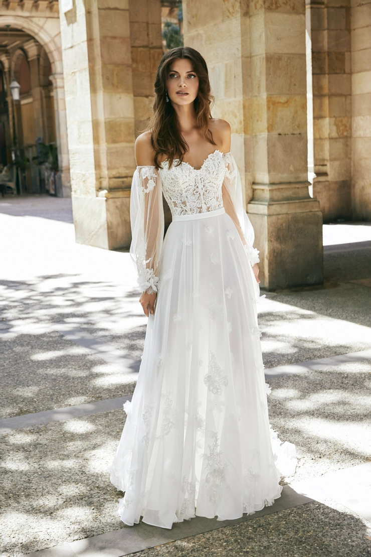 Victoria Jane Style #18606 #0 default vertical picture