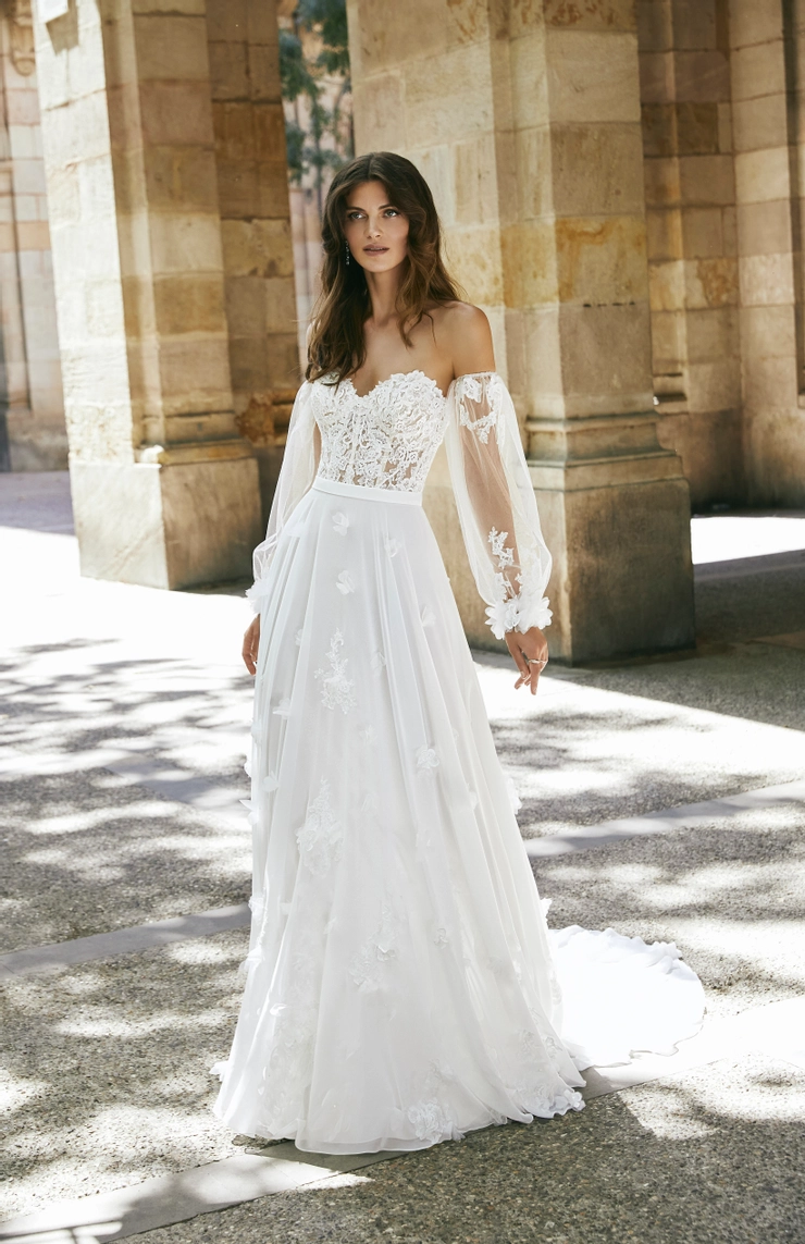 Victoria Jane Style #18606 #4 vertical picture