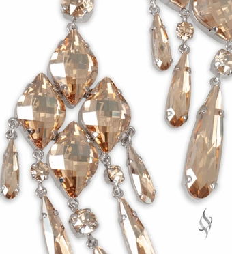 Stefanie Somers Style #Veruschka $1 vertical thumbnail