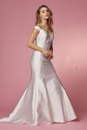 Nox Anabel C004W #2 White vertical thumbnail
