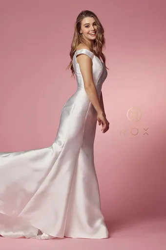 Nox Anabel C004W #4 White vertical thumbnail