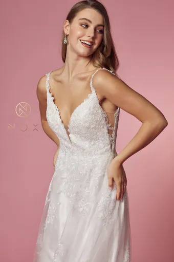 Nox Anabel C461 #1 vertical thumbnail