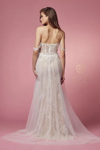 Nox Anabel E441 #5 vertical thumbnail