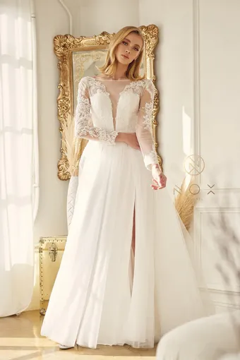 Nox Anabel JE911 #4 White vertical thumbnail