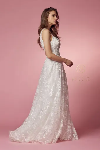 Nox Anabel JE922 #1 White vertical thumbnail