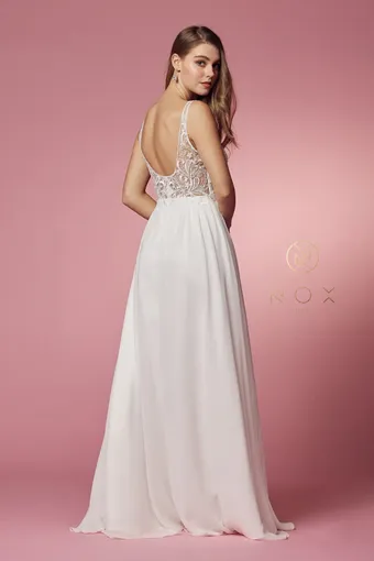 Nox Anabel Y299W #1 White vertical thumbnail