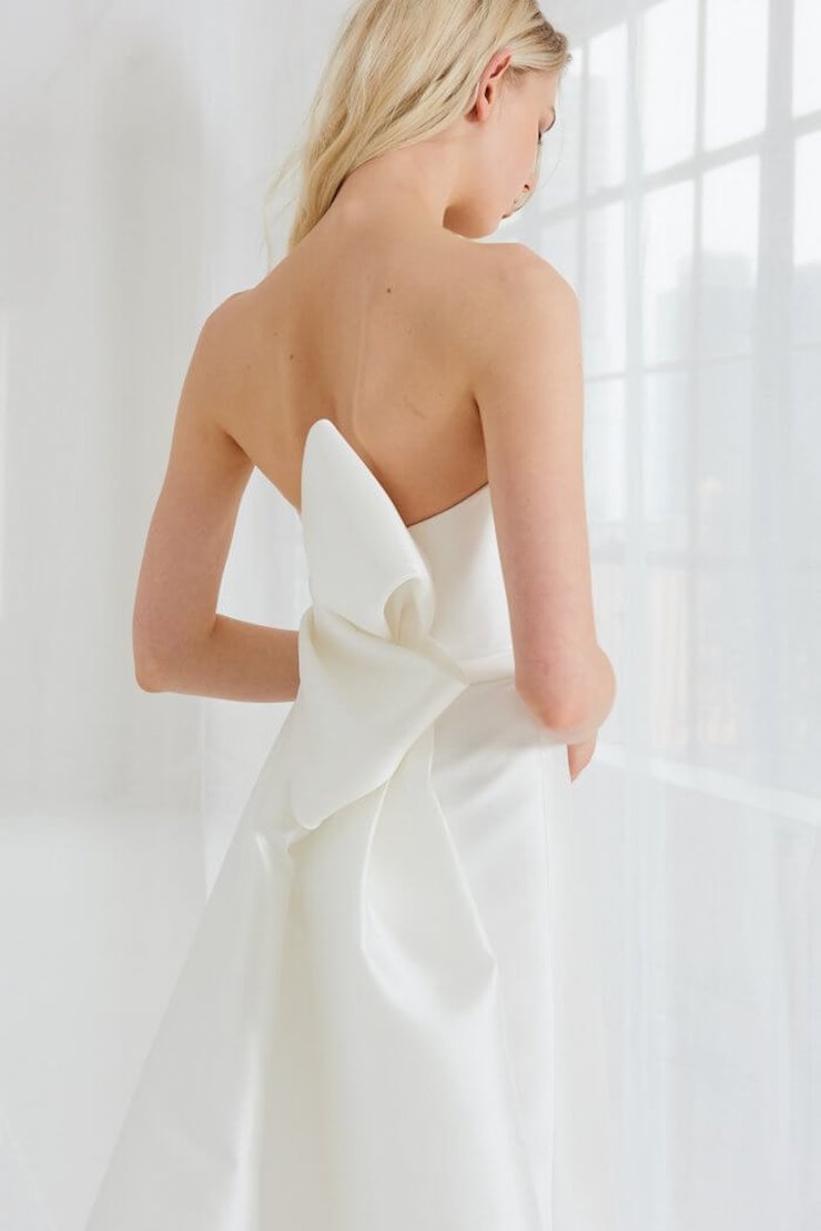 Sample Sale | The White Gown