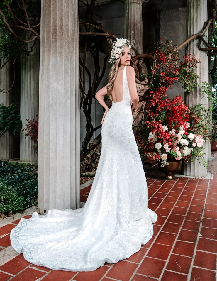 Yumi Katsura | Volle's Bridal - Nyla | Volle's Bridal & Boutique