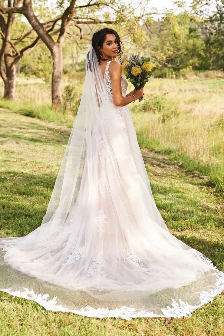 Lillian West 66235V #2 backface vertical picture