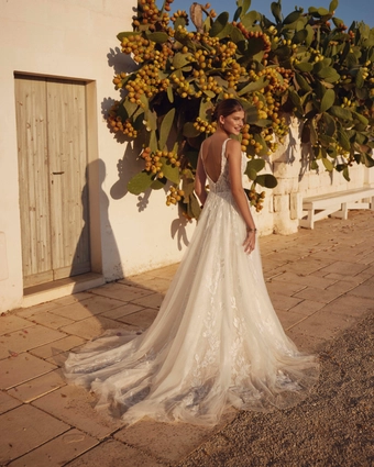 Lillian West Style #66245 #3 backface vertical thumbnail