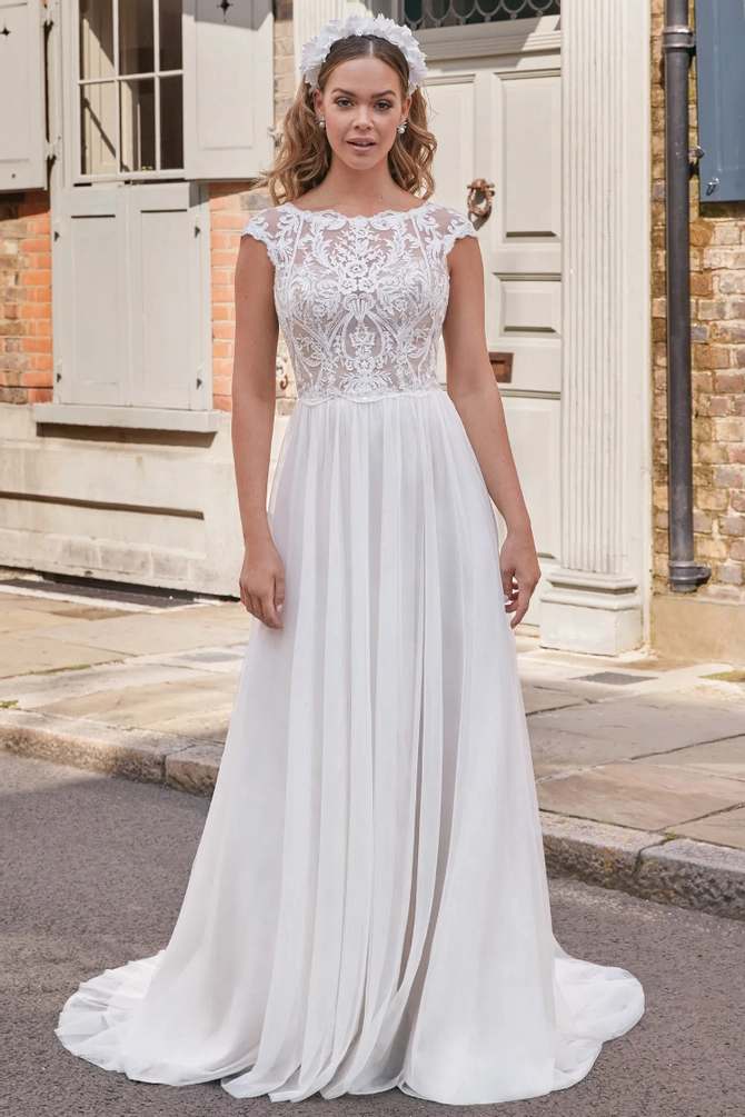 ADORE - レア　ADORE オーナメント Adore by Justin Alexander | Lambs Hill Bridal Boutique
