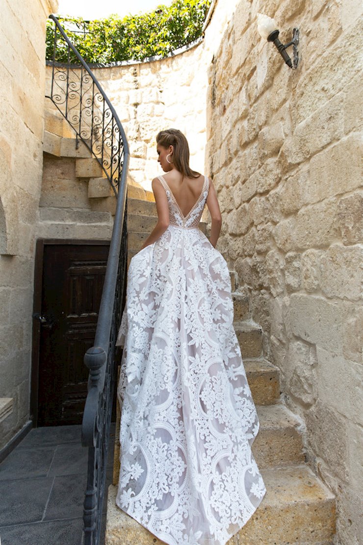 Eva Lendel Backface Thumbnail Image