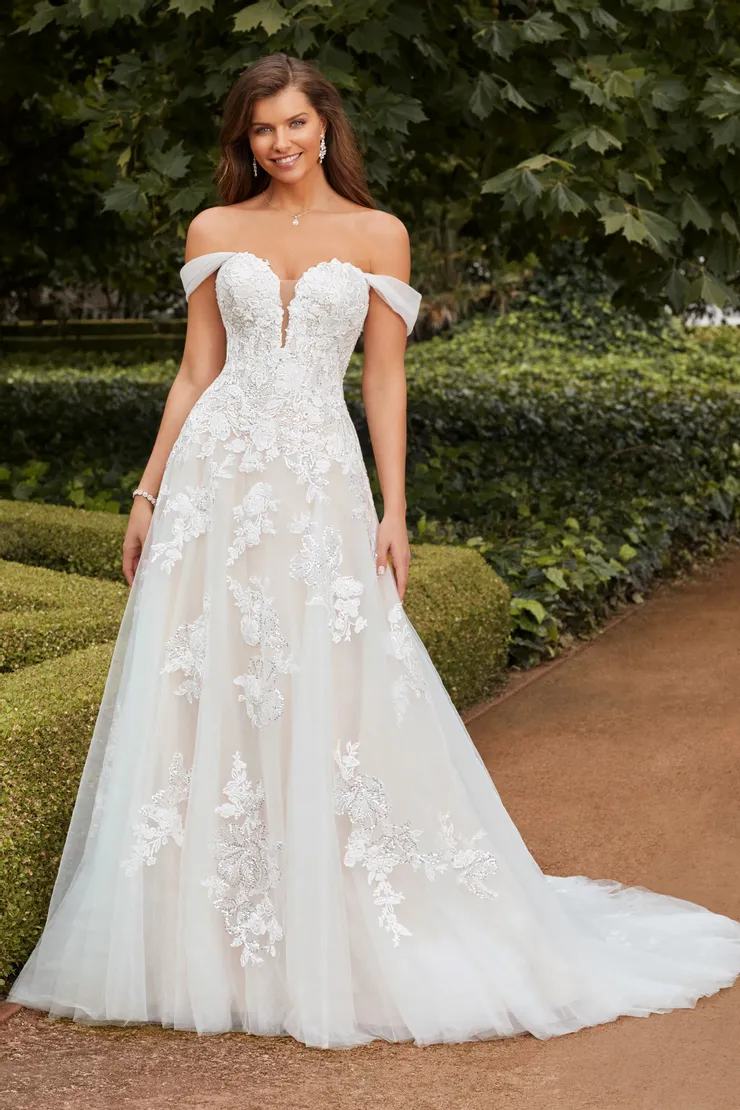 Off-the-Shoulder Wedding Dresses in Ethereal Designs