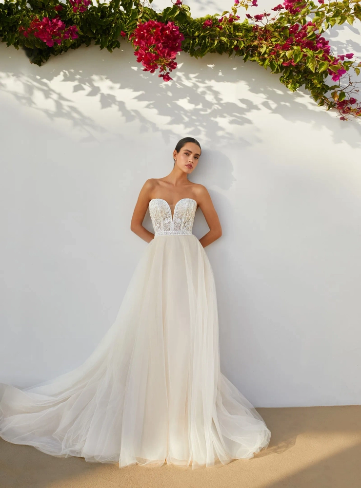 Demetrios Style #8123 #1 vertical picture