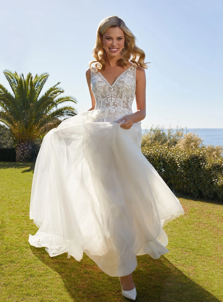 Demetrios Style #8126 #1 vertical picture