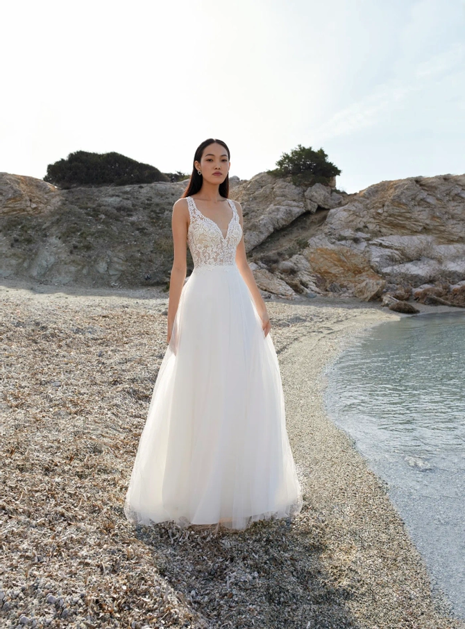Demetrios - L1055 | Sorelle Bridal
