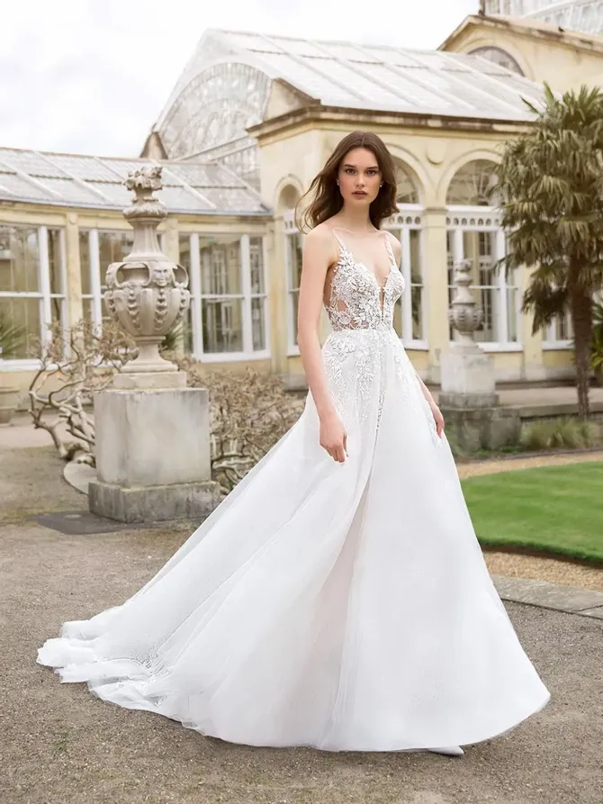 Enzoani Wedding Dresses | Prevue Formal and Bridal - Serenity