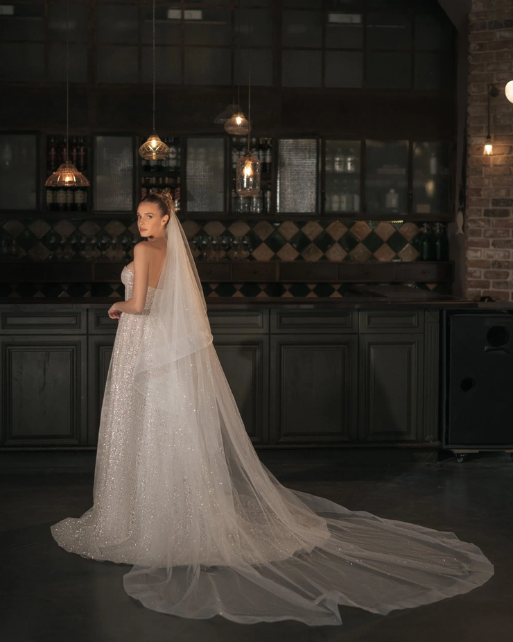 Berta 23-13 Bridal Veil 23-13 Berta Veil Caesarea | Berta | Bridal Gowns | Dresses main image 3